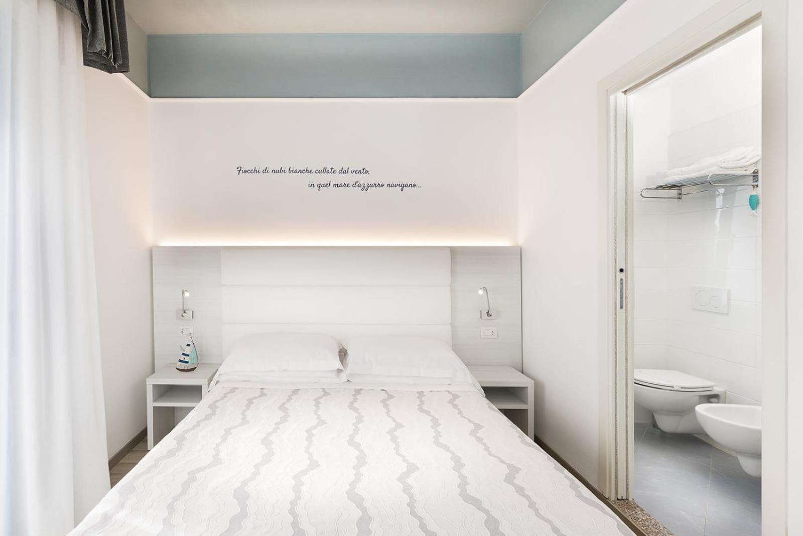 Eliseo Hotel 3*